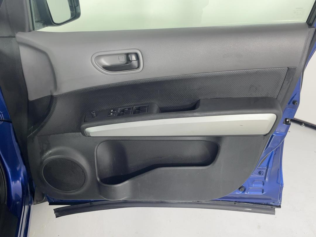 Photo '15' of Nissan X-Trail