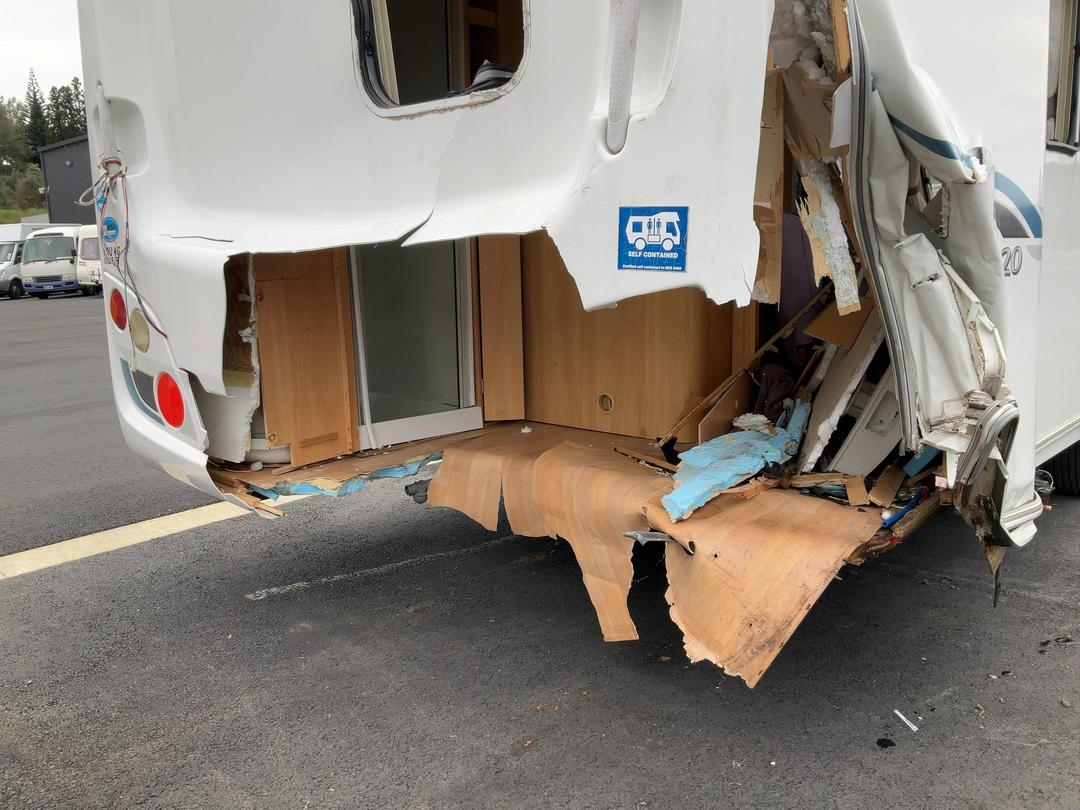 Photo '9' of Sterling Europa 620 Caravan - Tandem