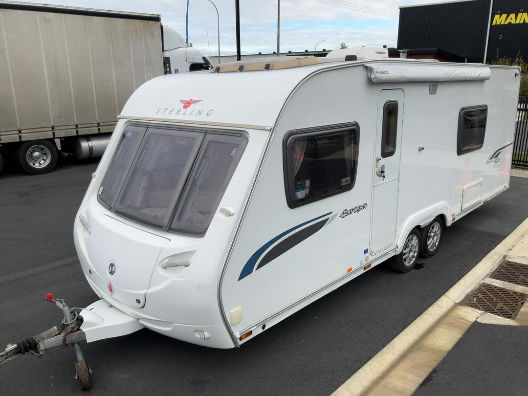 Photo '32' of Sterling Europa 620 Caravan - Tandem