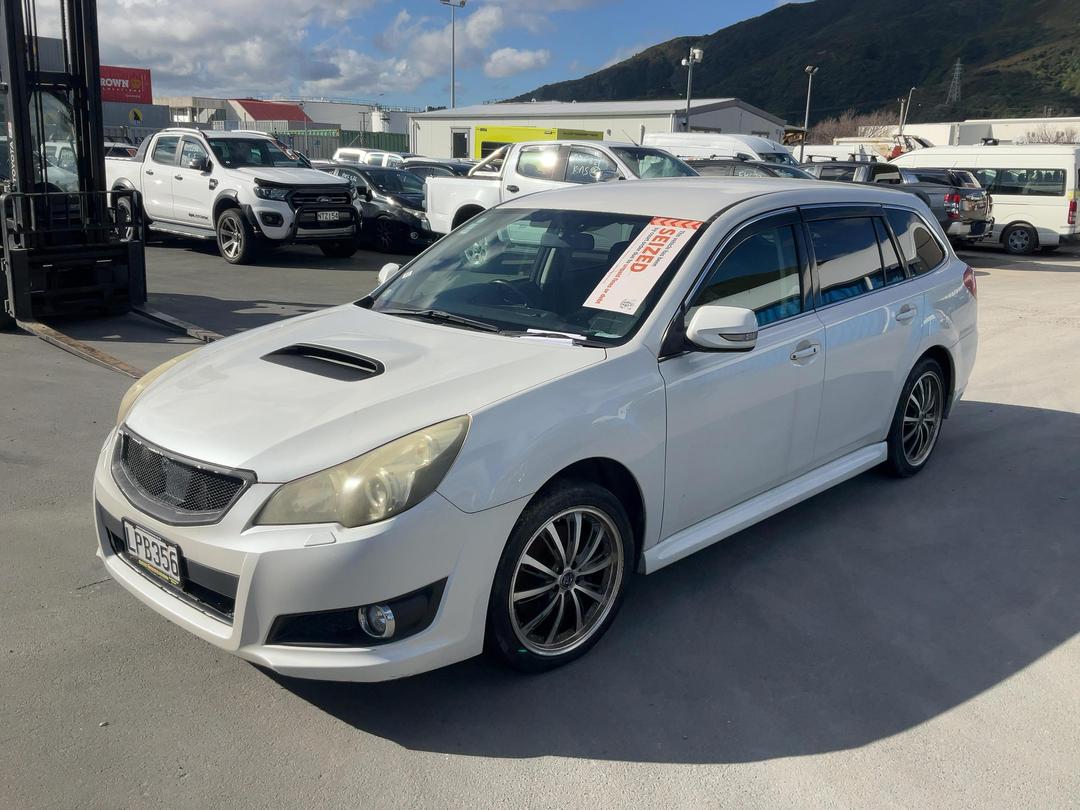 Photo '3' of Subaru Legacy Photo '3' of Subaru Legacy