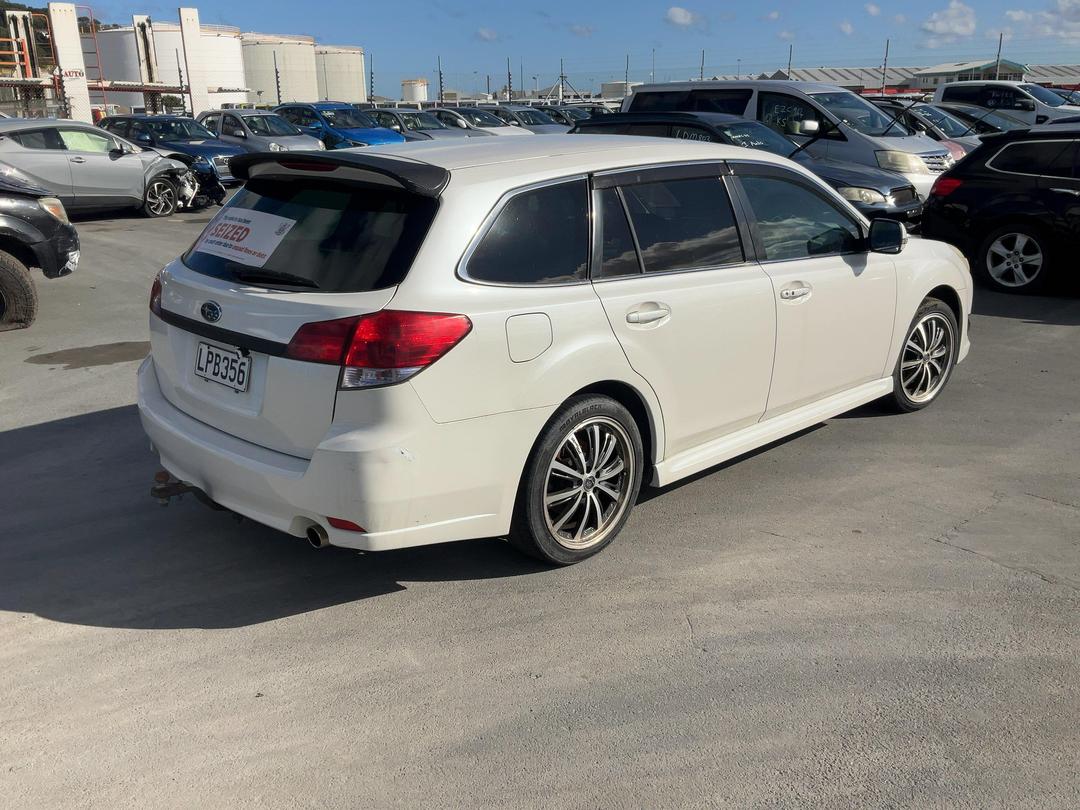 Photo '7' of Subaru Legacy Photo '7' of Subaru Legacy