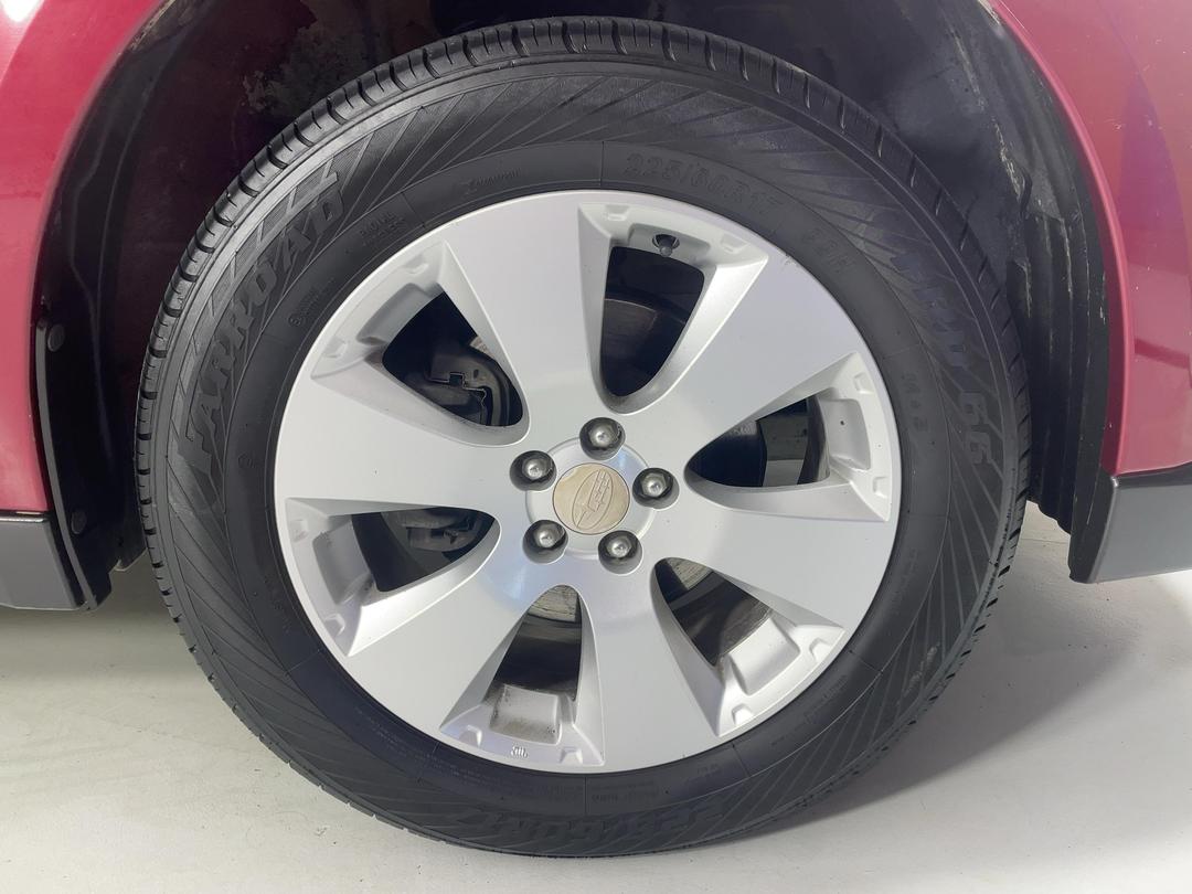 Photo '9' of Subaru Legacy