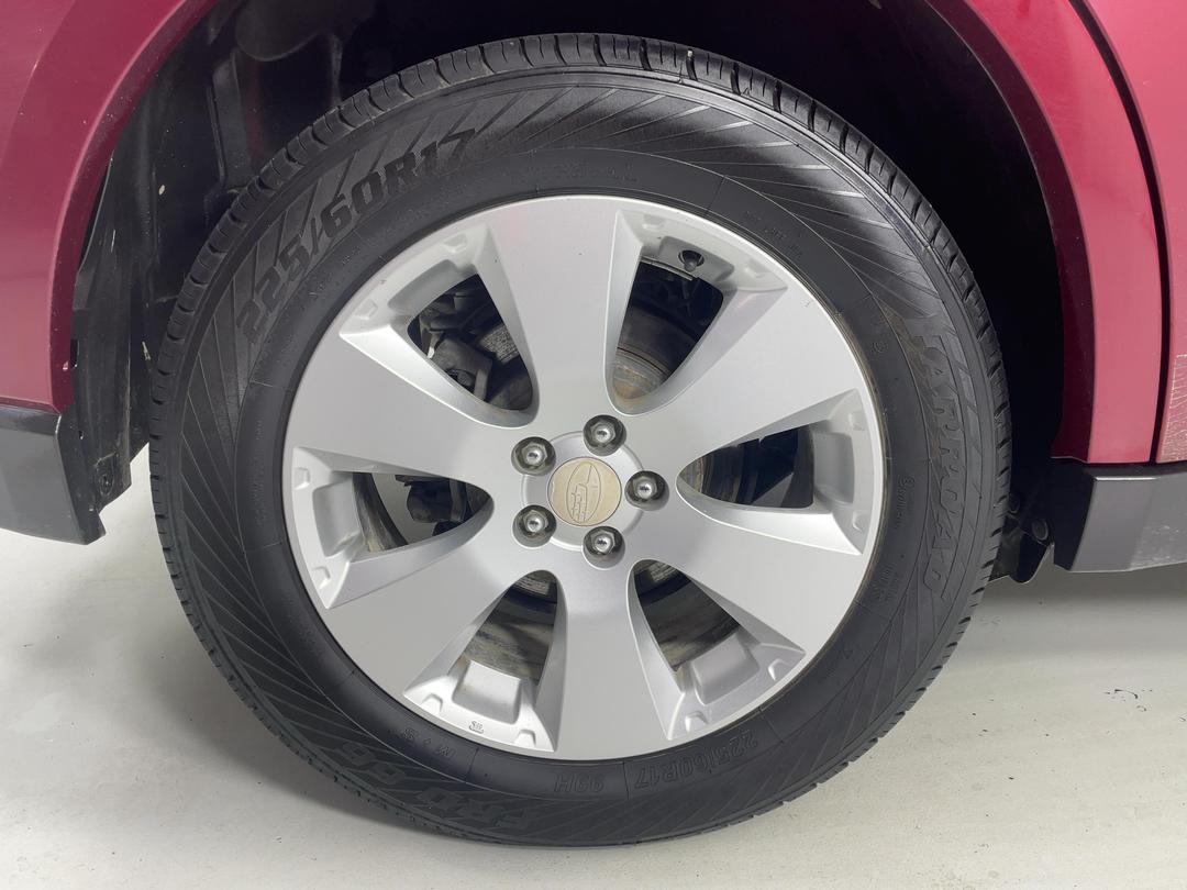 Photo '12' of Subaru Legacy