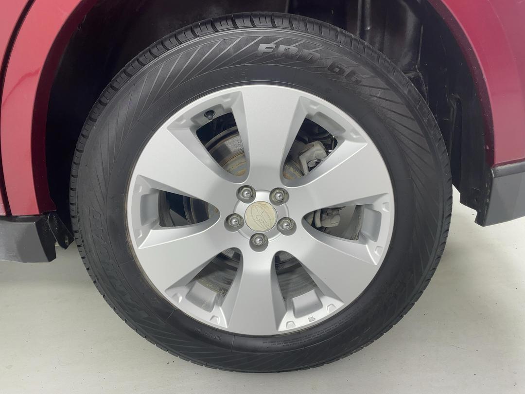 Photo '11' of Subaru Legacy