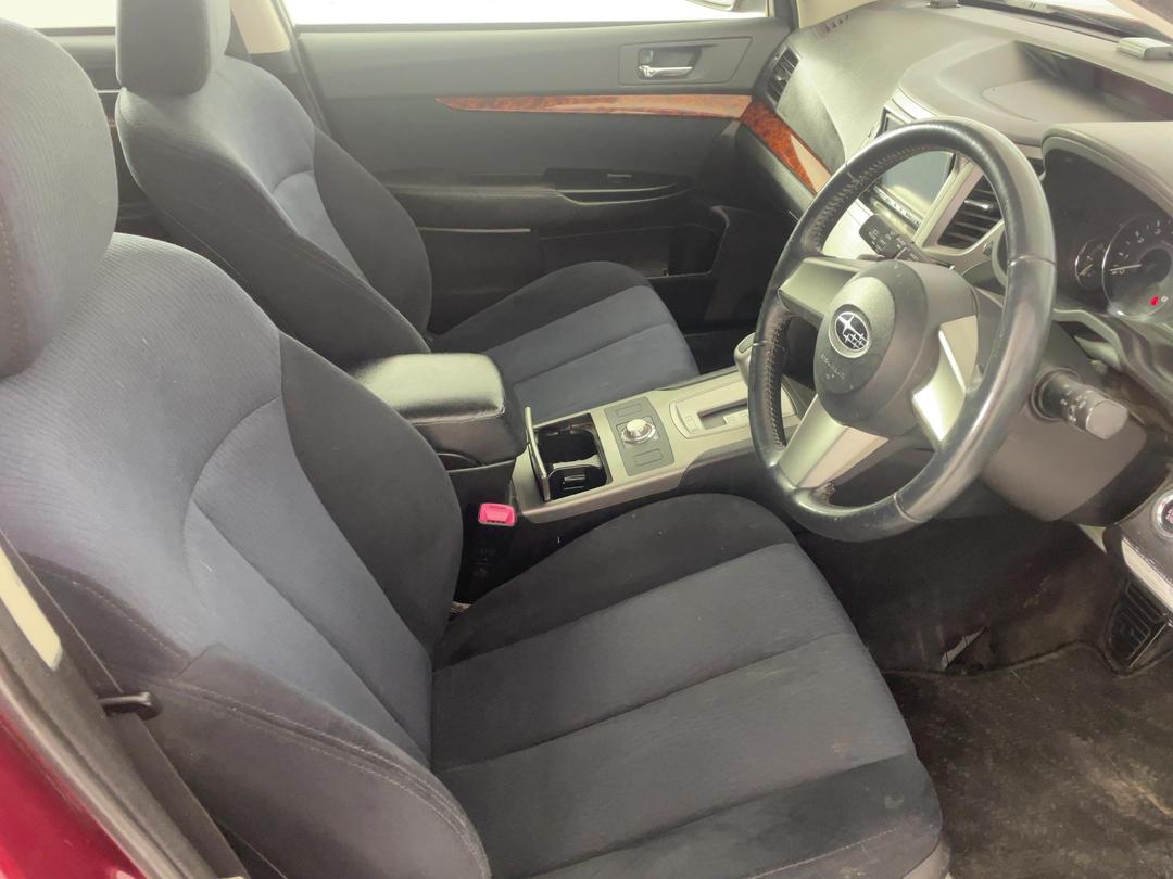 Photo '16' of Subaru Legacy