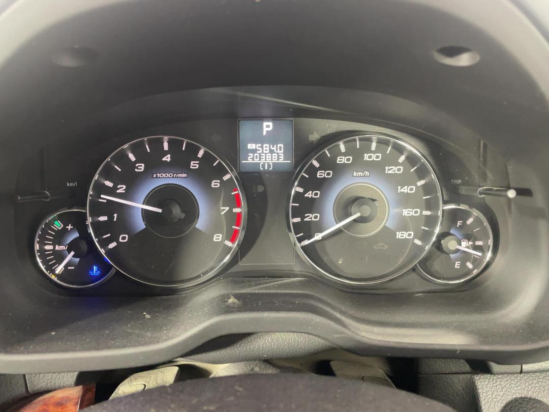 Photo '21' of Subaru Legacy