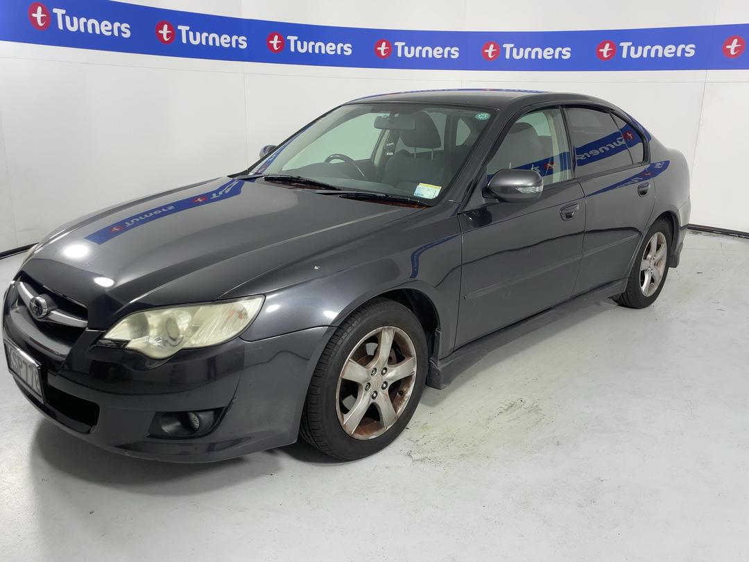 Photo '4' of Subaru Legacy