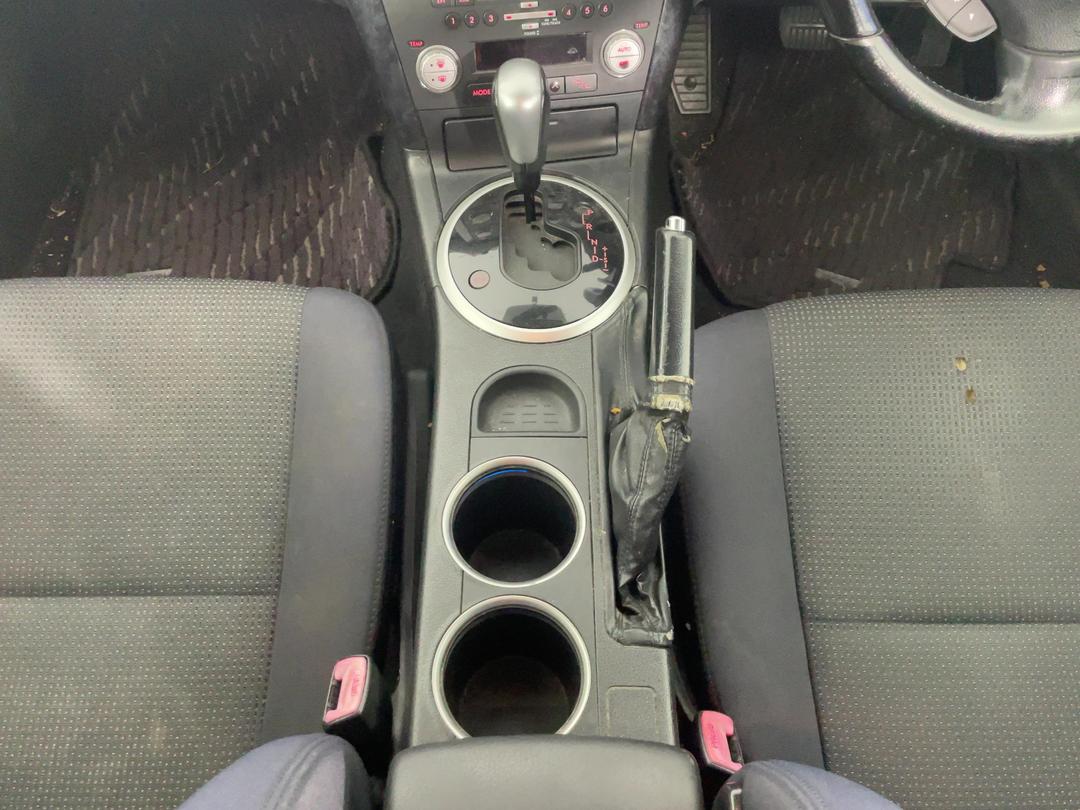 Photo '18' of Subaru Legacy