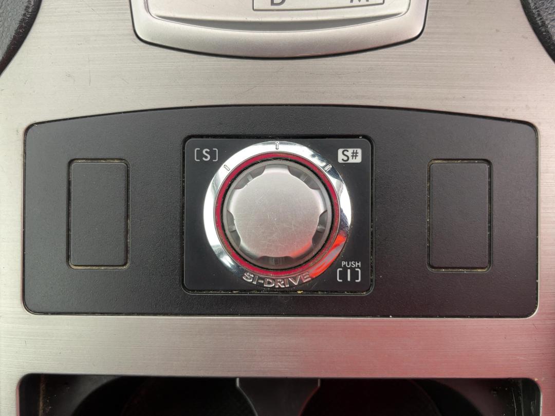 Photo '27' of Subaru Legacy