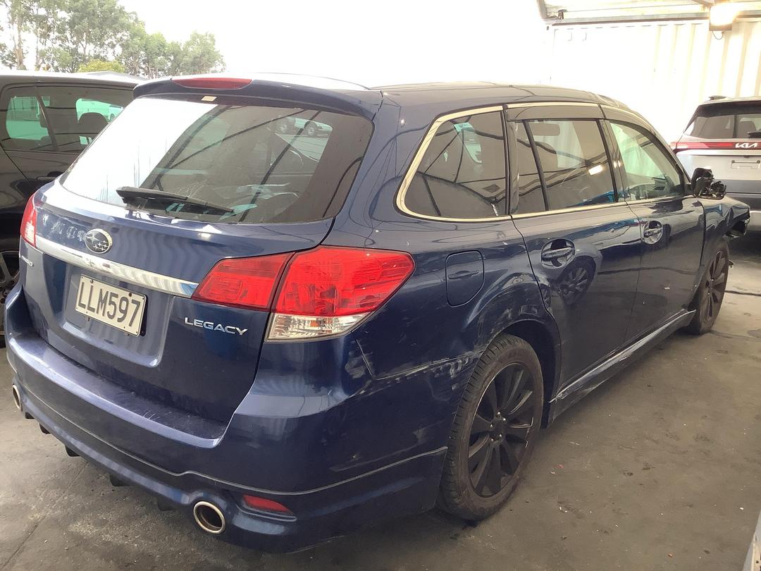 Photo '7' of Subaru Outback