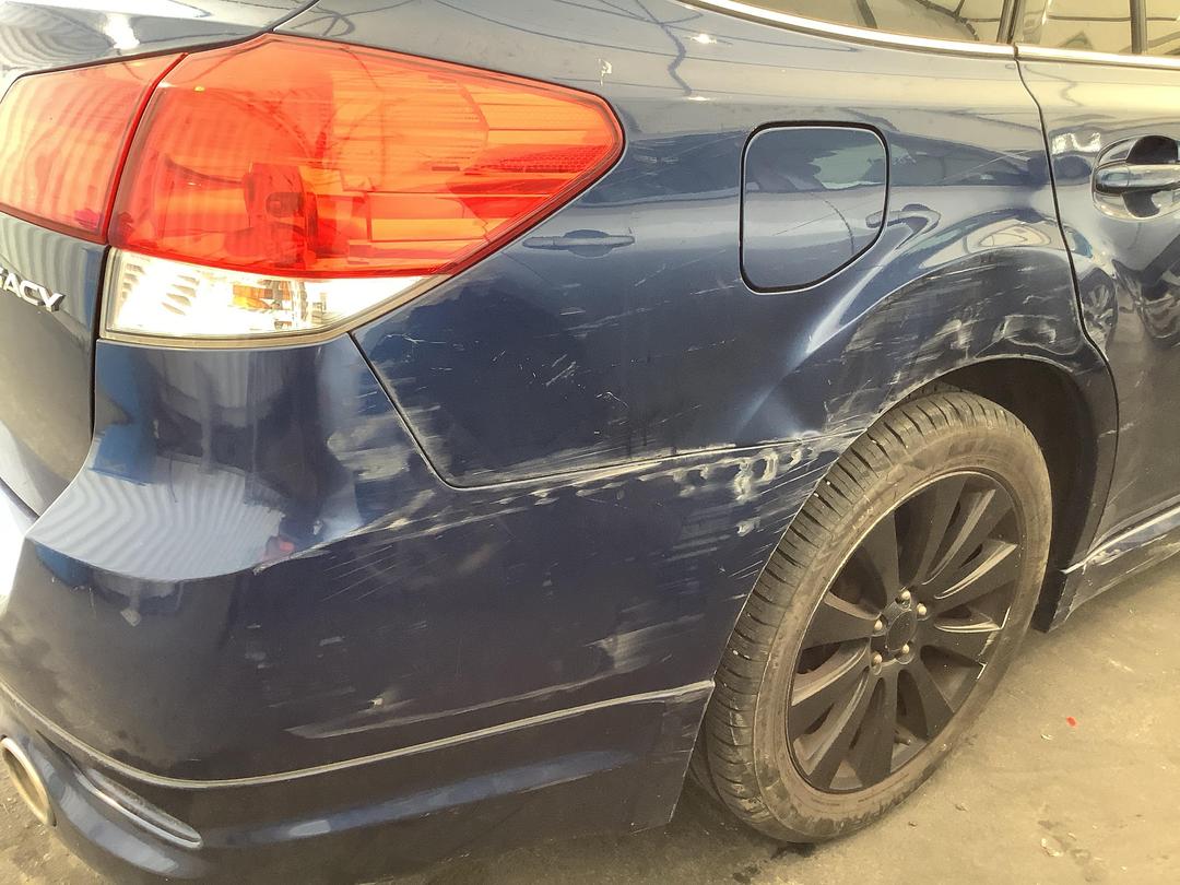 Photo '8' of Subaru Outback