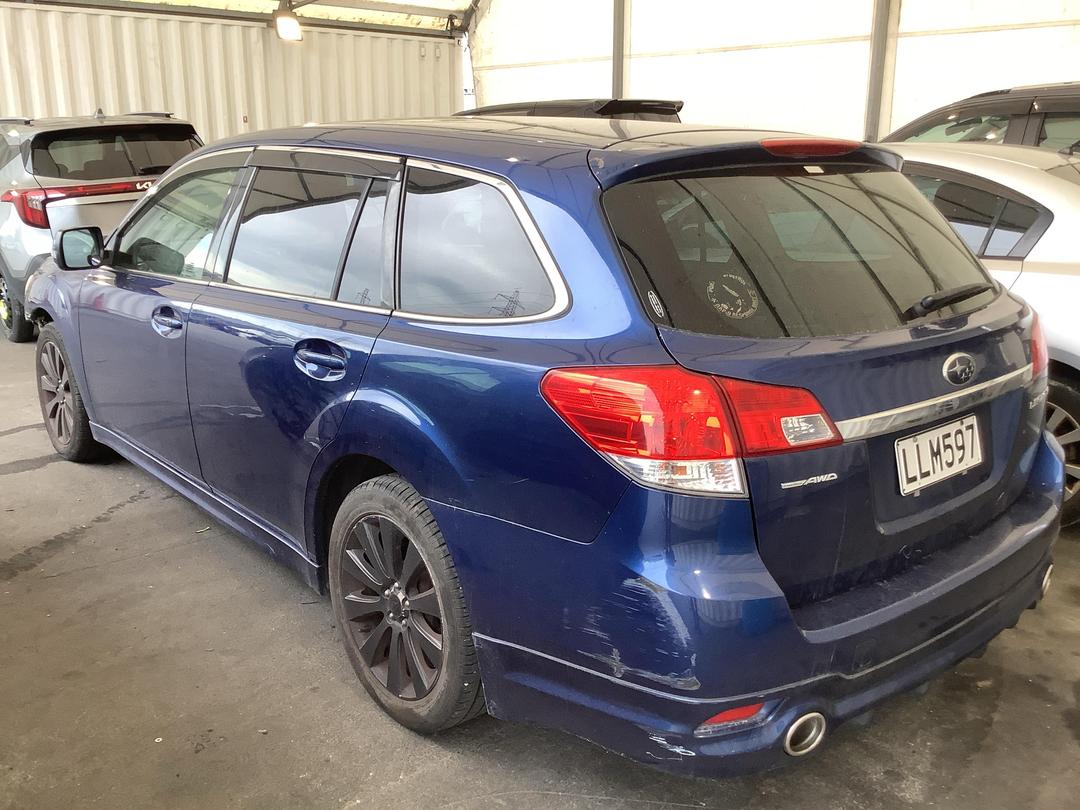 Photo '9' of Subaru Outback