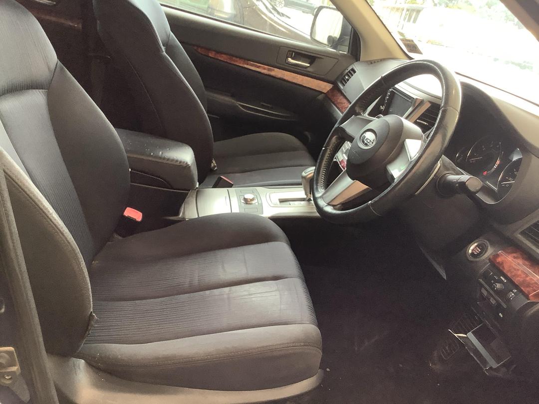 Photo '12' of Subaru Outback