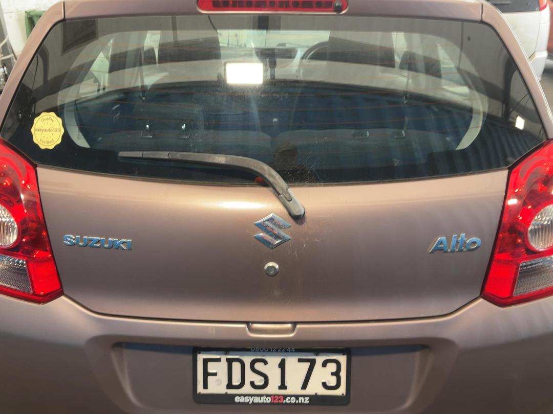 Photo '5' of Suzuki Alto GLA Photo '5' of Suzuki Alto GLA