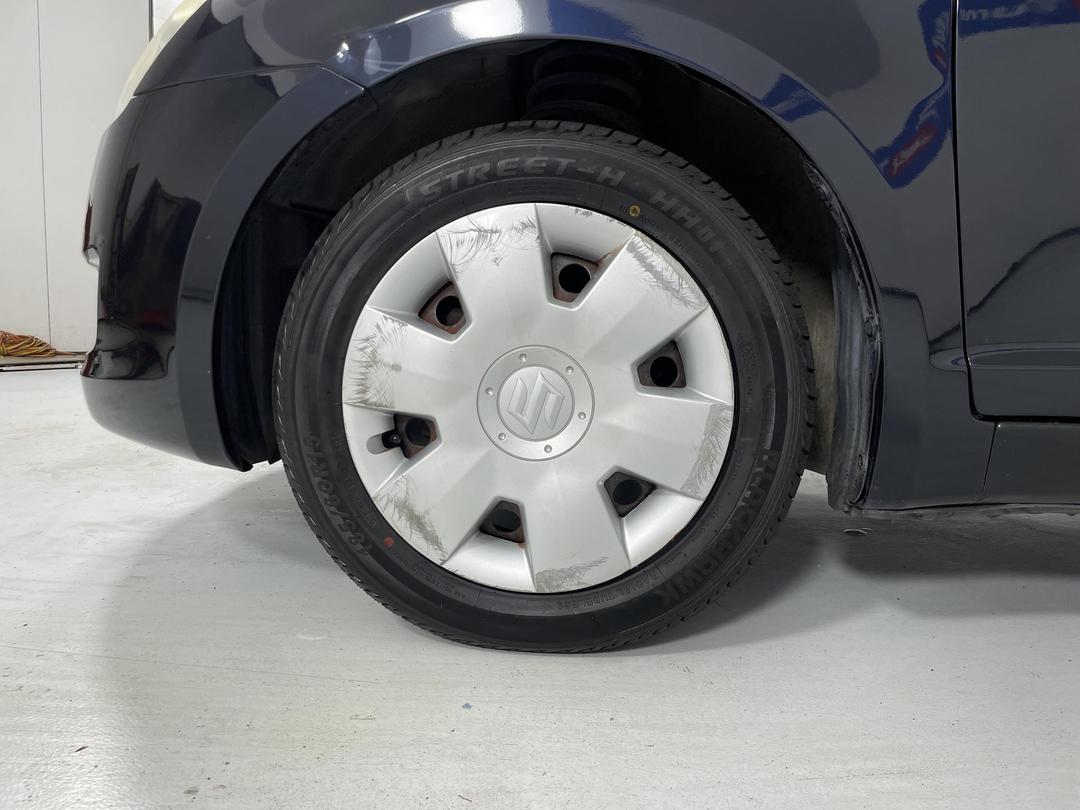 Photo '10' of Suzuki Swift