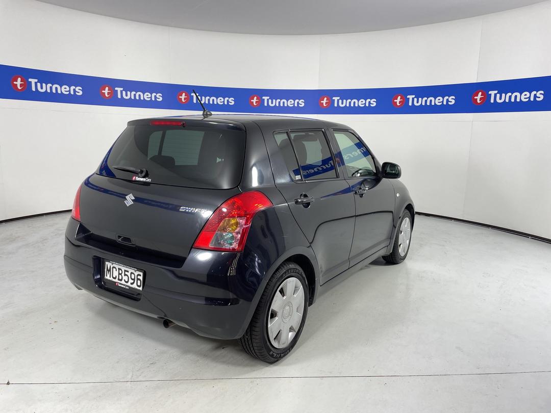 Photo '7' of Suzuki Swift