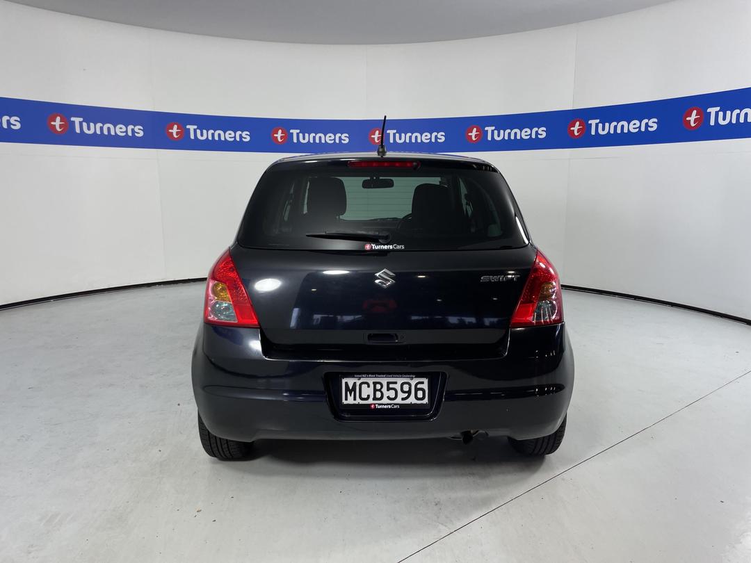 Photo '6' of Suzuki Swift