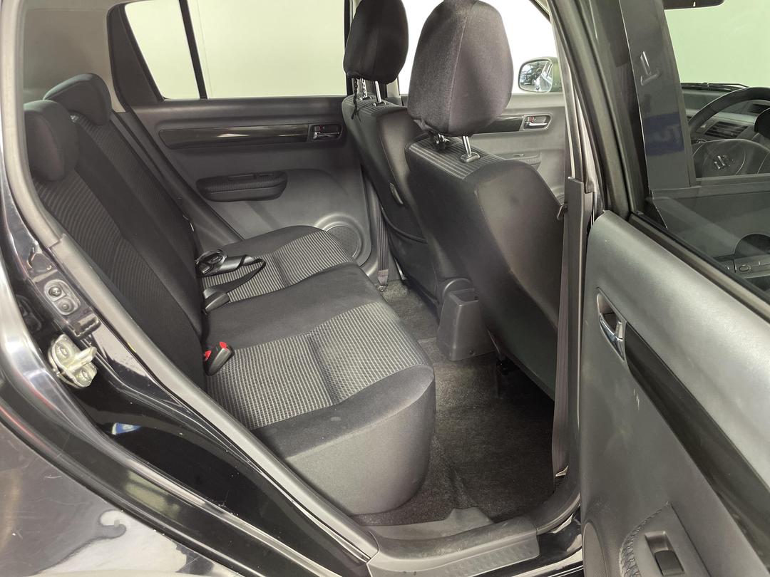 Photo '20' of Suzuki Swift