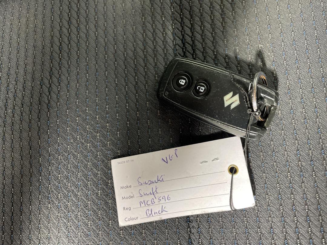 Photo '22' of Suzuki Swift