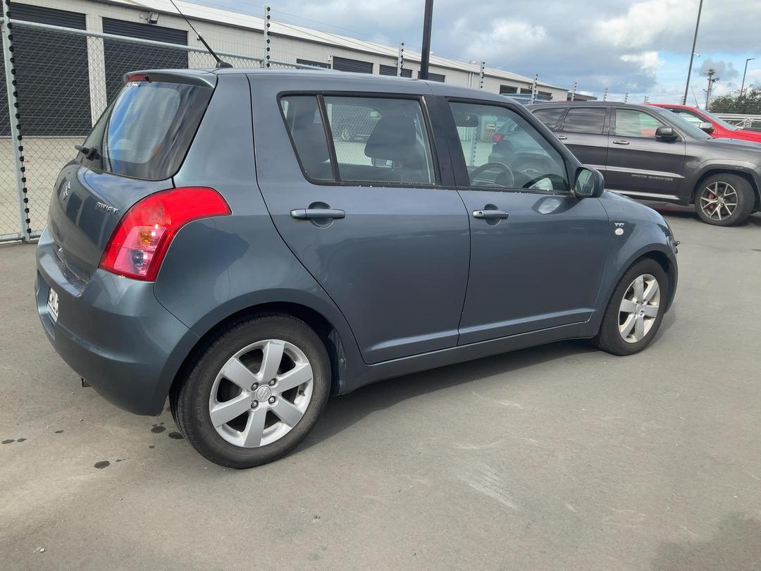 Photo '5' of Suzuki Swift Glxha2 LTD