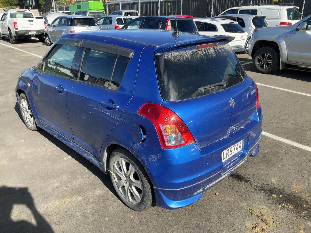 Photo '3' of Suzuki Swift