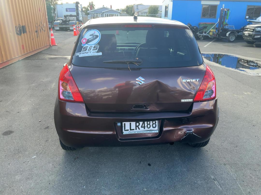 Photo '5' of Suzuki Swift