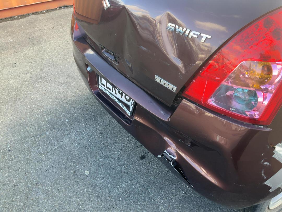 Photo '7' of Suzuki Swift