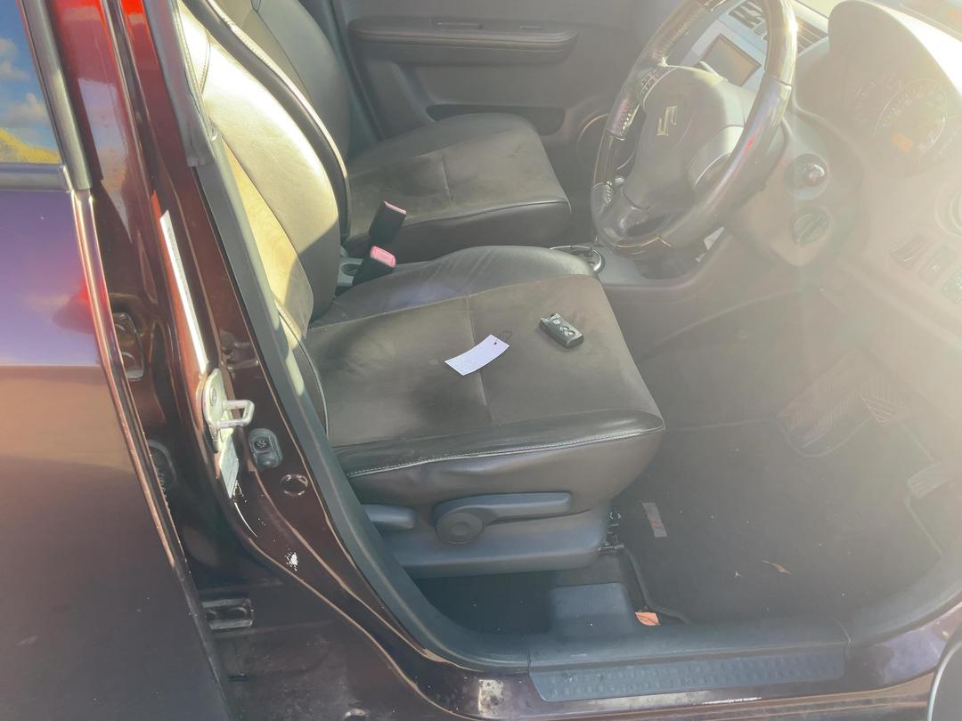 Photo '14' of Suzuki Swift