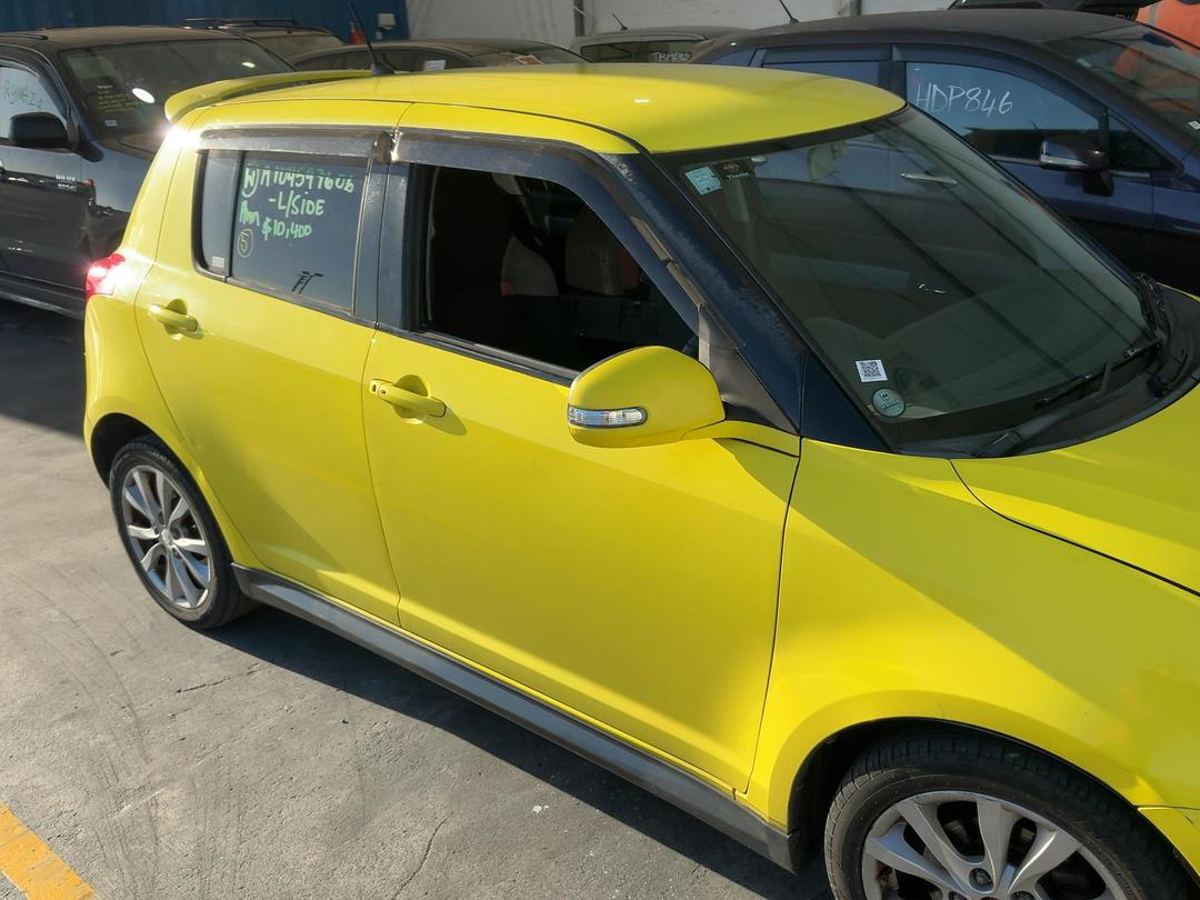 Photo '3' of Suzuki Swift Photo '3' of Suzuki Swift