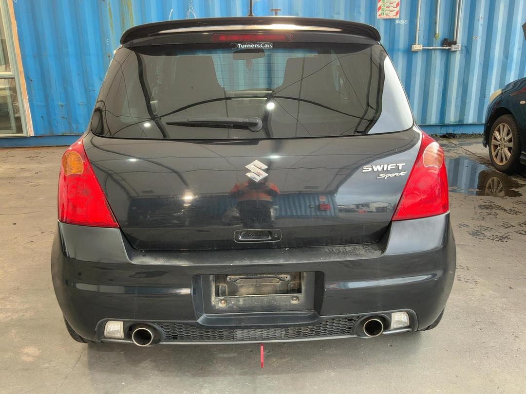 Photo '10' of Suzuki Swift Photo '10' of Suzuki Swift