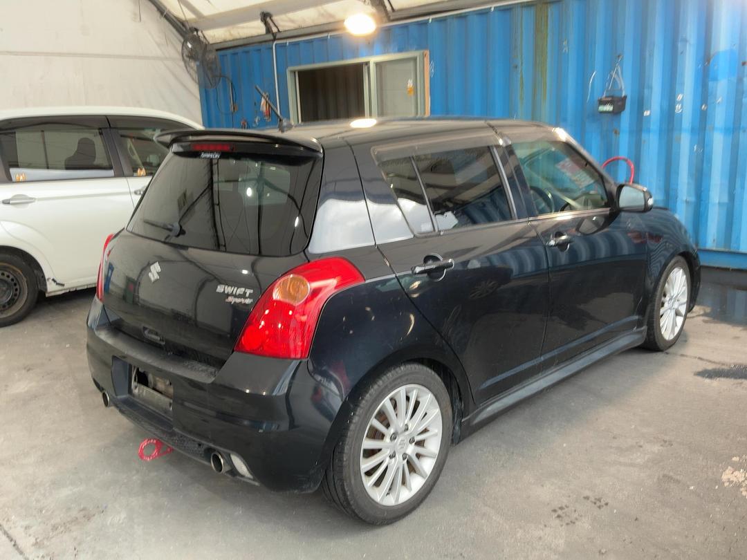 Photo '13' of Suzuki Swift Photo '13' of Suzuki Swift