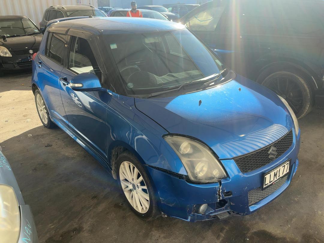 Photo '3' of Suzuki Swift Photo '3' of Suzuki Swift