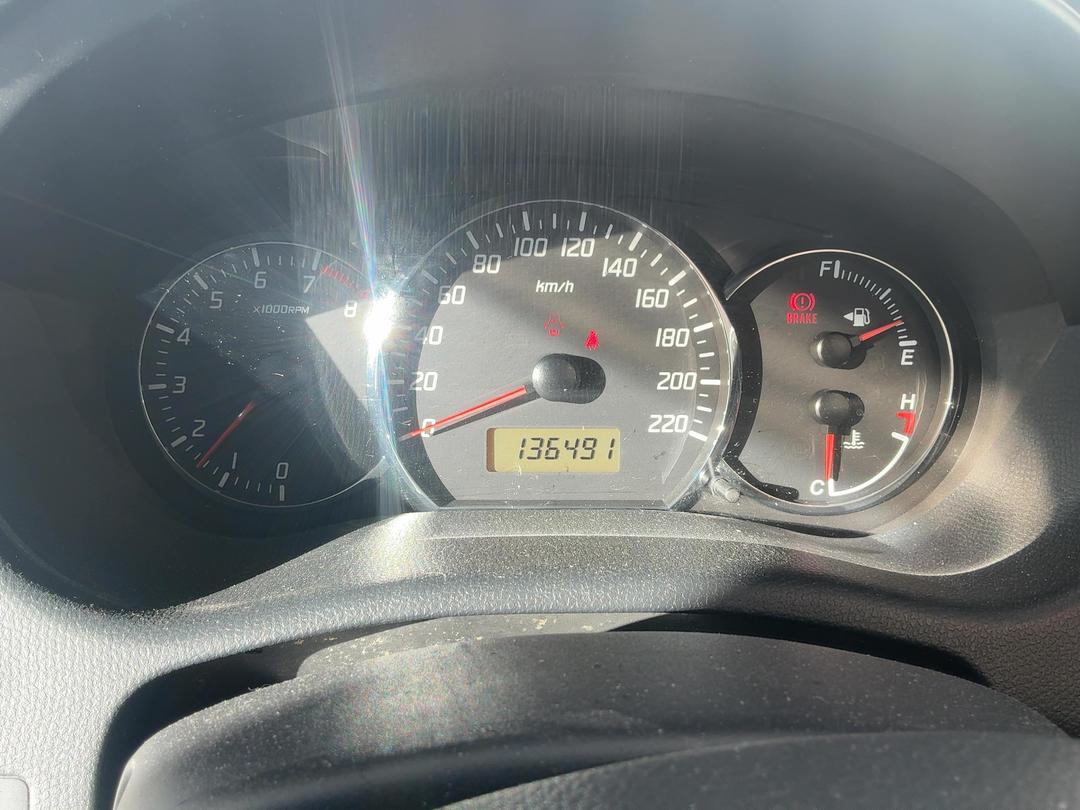 Photo '16' of Suzuki Swift Photo '16' of Suzuki Swift