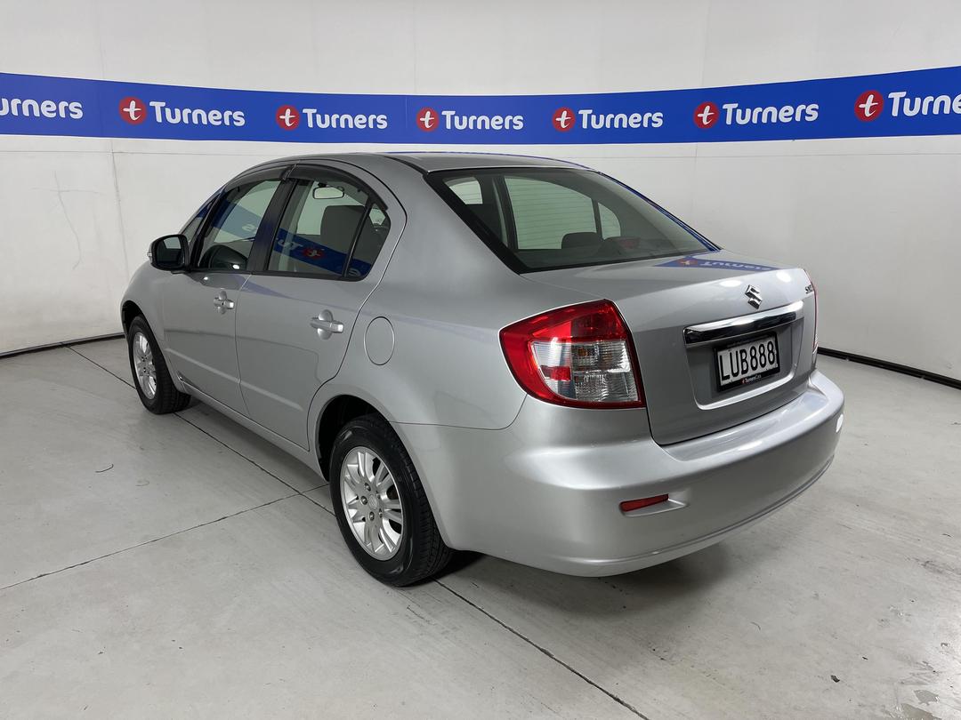 Photo '5' of Suzuki SX4