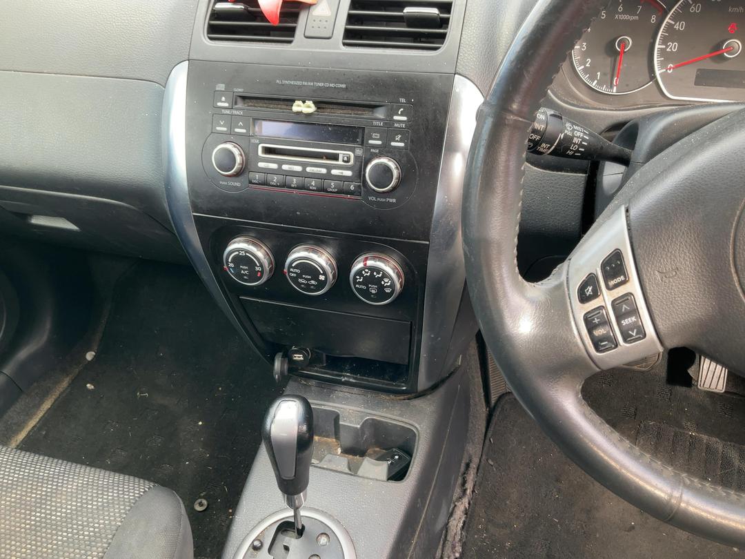 Photo '13' of Suzuki SX4