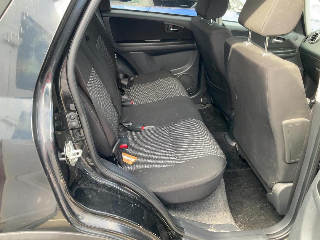 Photo '15' of Suzuki SX4