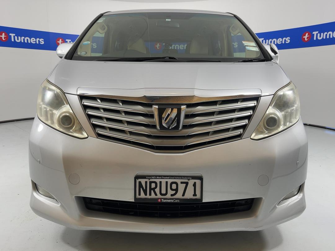 Photo '2' of Toyota Alphard