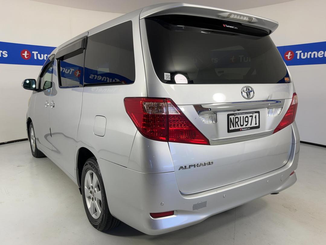 Photo '5' of Toyota Alphard