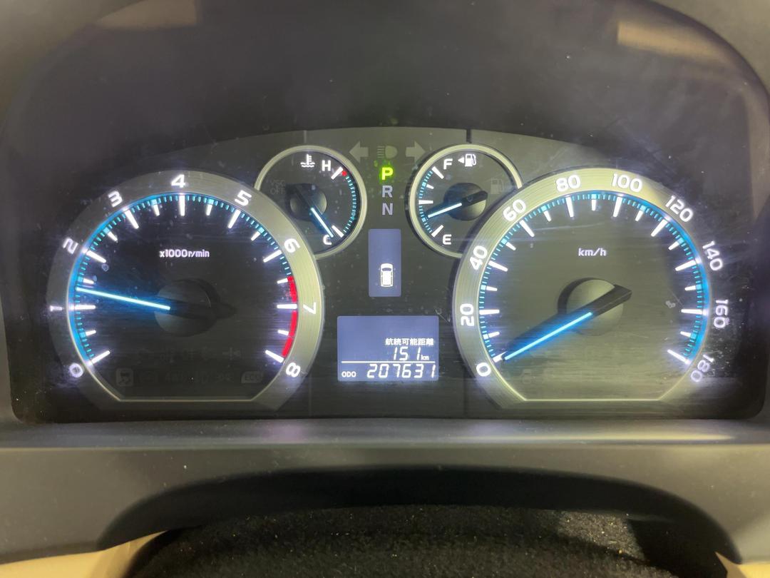 Photo '20' of Toyota Alphard