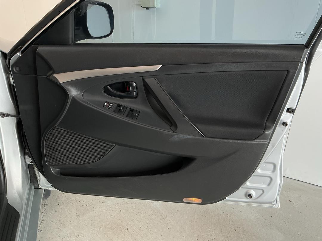 Photo '15' of Toyota Aurion