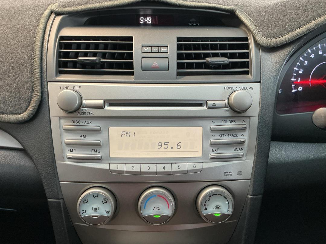 Photo '18' of Toyota Aurion