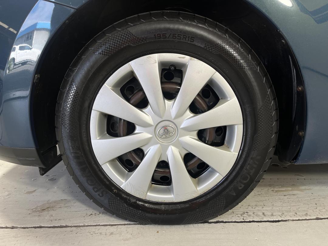 Photo '10' of Toyota Auris