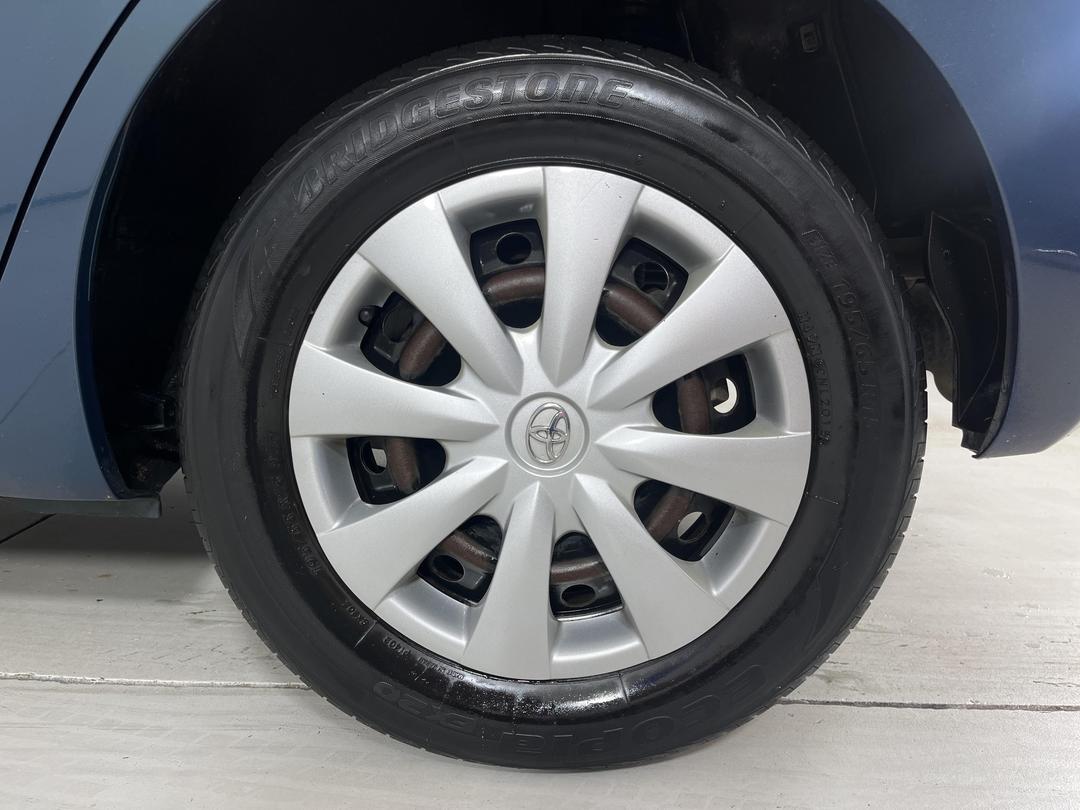 Photo '11' of Toyota Auris