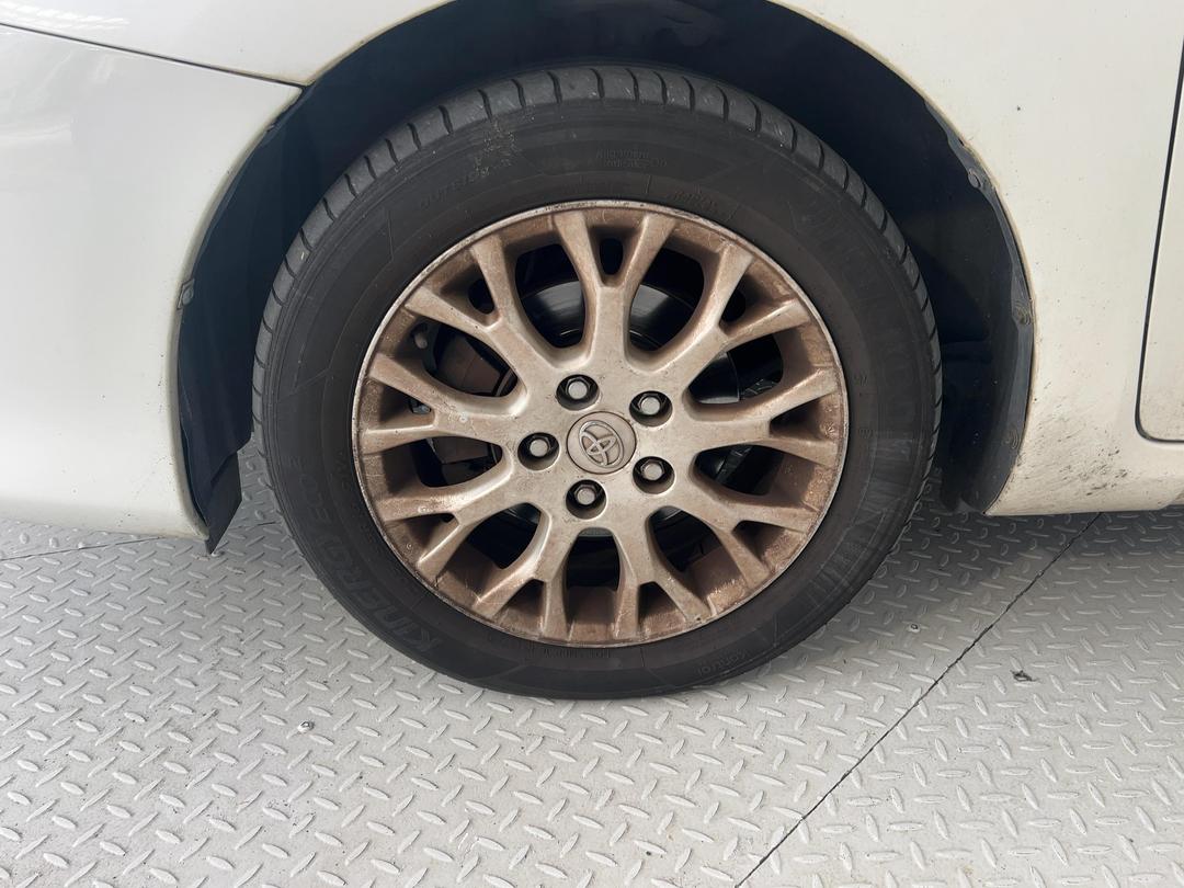 Photo '10' of Toyota Blade
