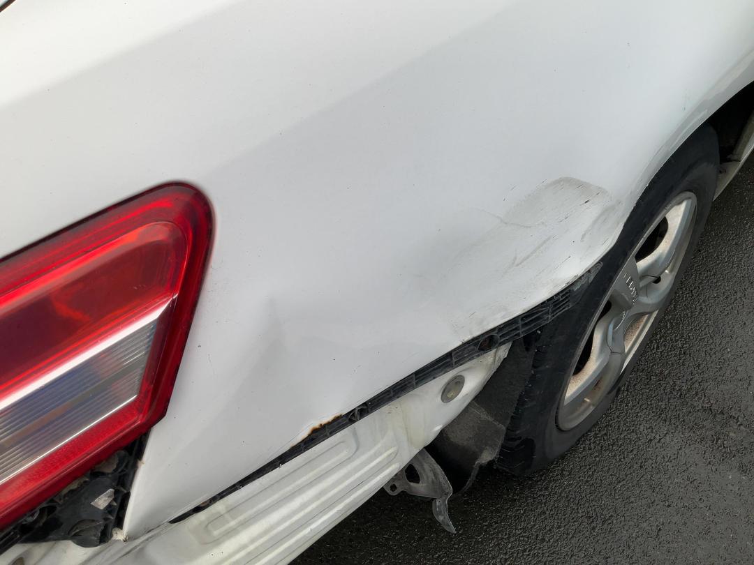 Photo '8' of Toyota Camry GL