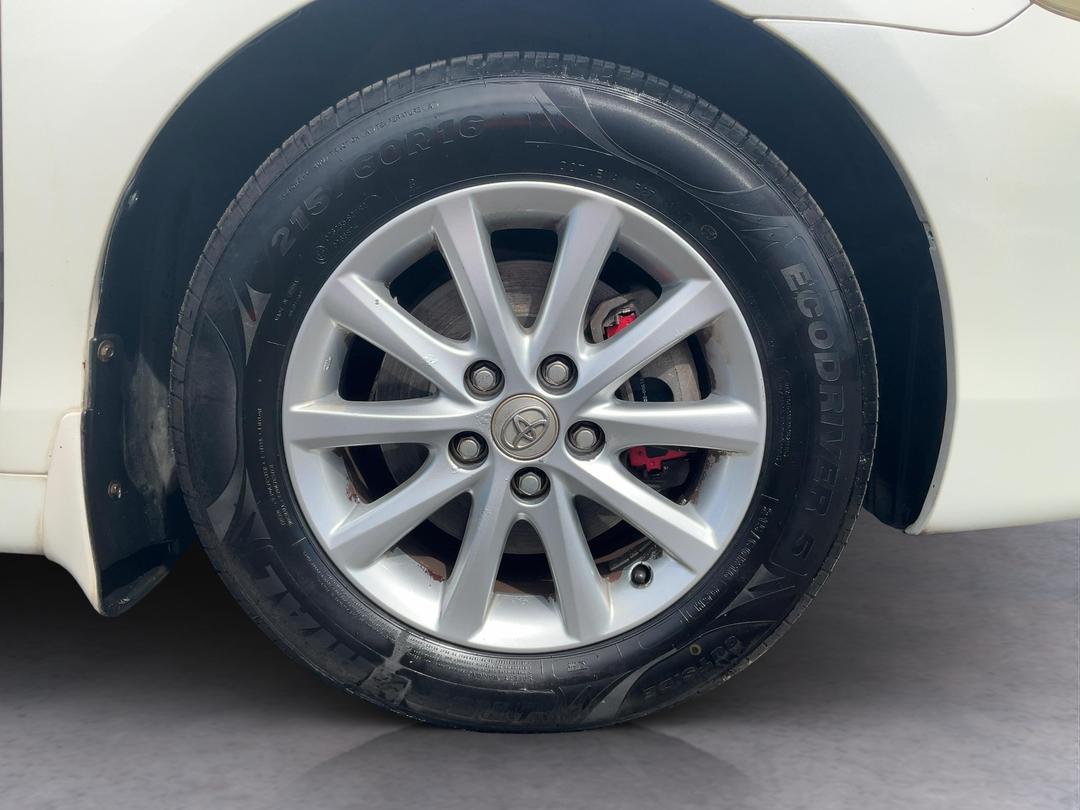 Photo '9' of Toyota Camry