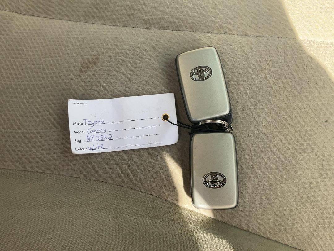 Photo '22' of Toyota Camry