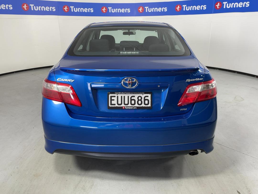 Photo '6' of Toyota Camry