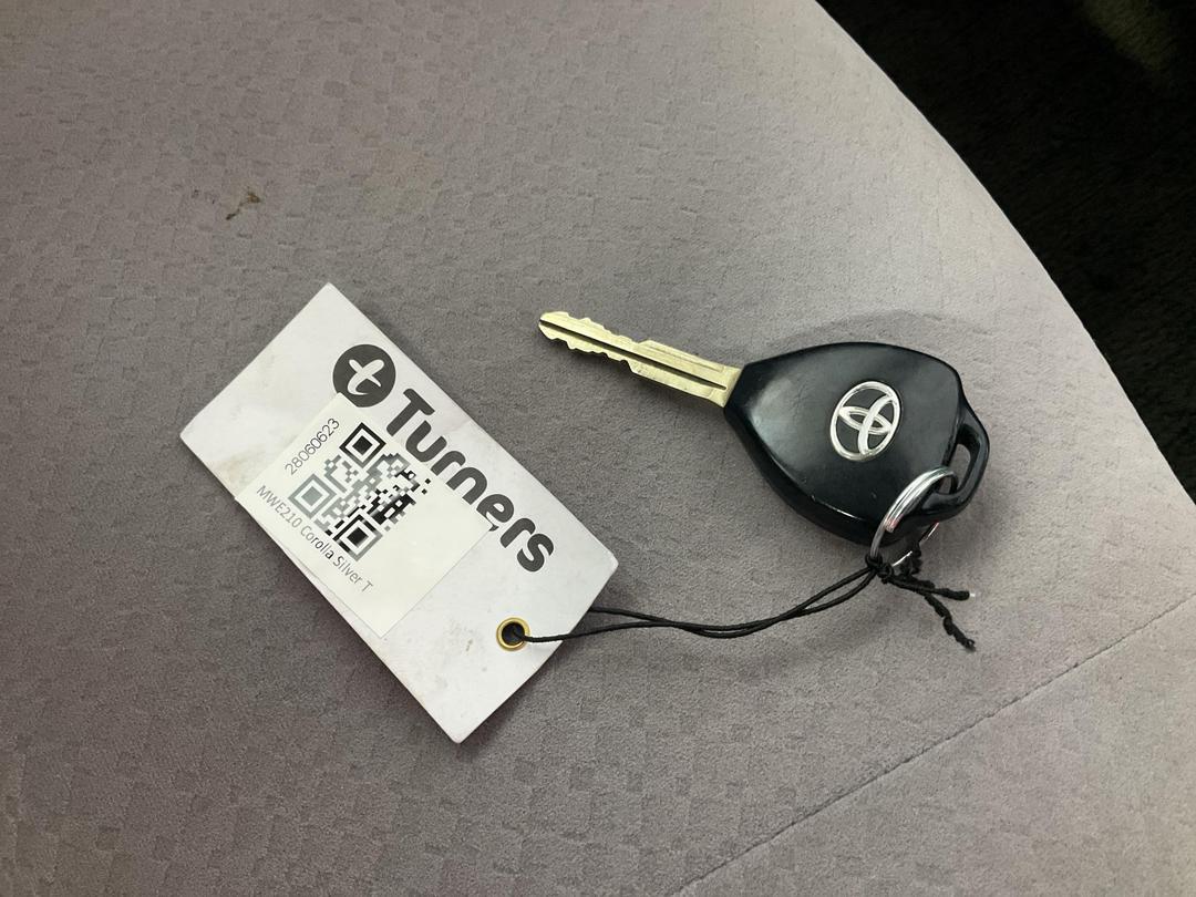 Photo '22' of Toyota Corolla