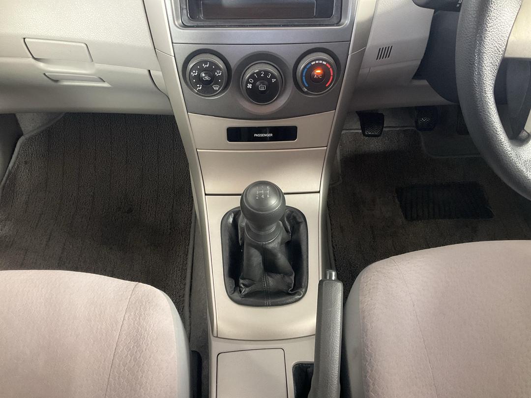 Photo '18' of Toyota Corolla